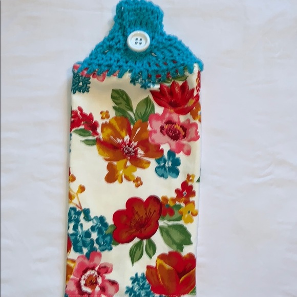 HPx 2 🔥🔥Two Crocheted Top Hanging Kitchen Towels - Picture 2 of 5